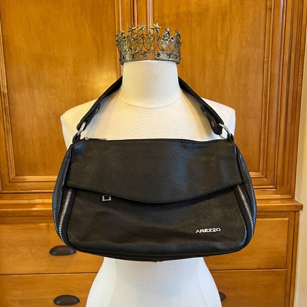 Arrezo Black Leather Silver Zipper Bag